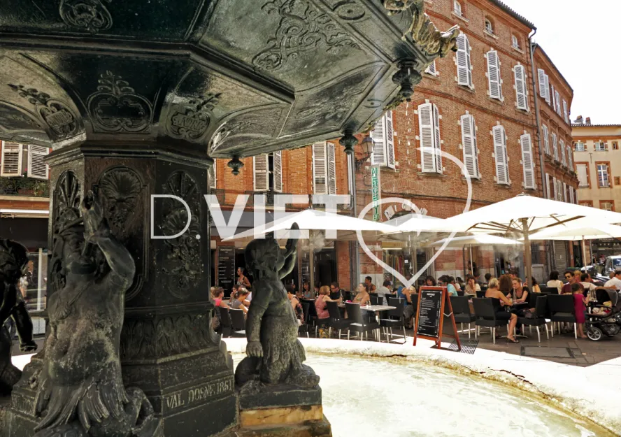 Photo TOULOUSE by VIET - Place Salengro