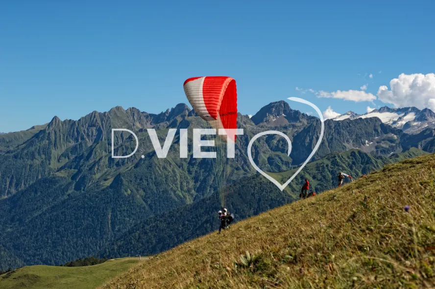 Photo TOULOUSE by VIET - Bagneres Parapente