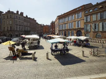 Photo TOULOUSE by VIET - Place Saint-Etienne