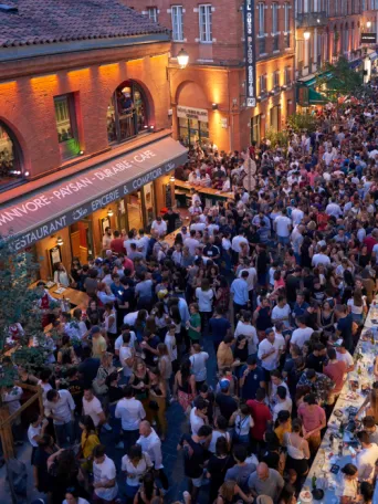Photo TOULOUSE by VIET - Nocturne Marche Victor Hugo