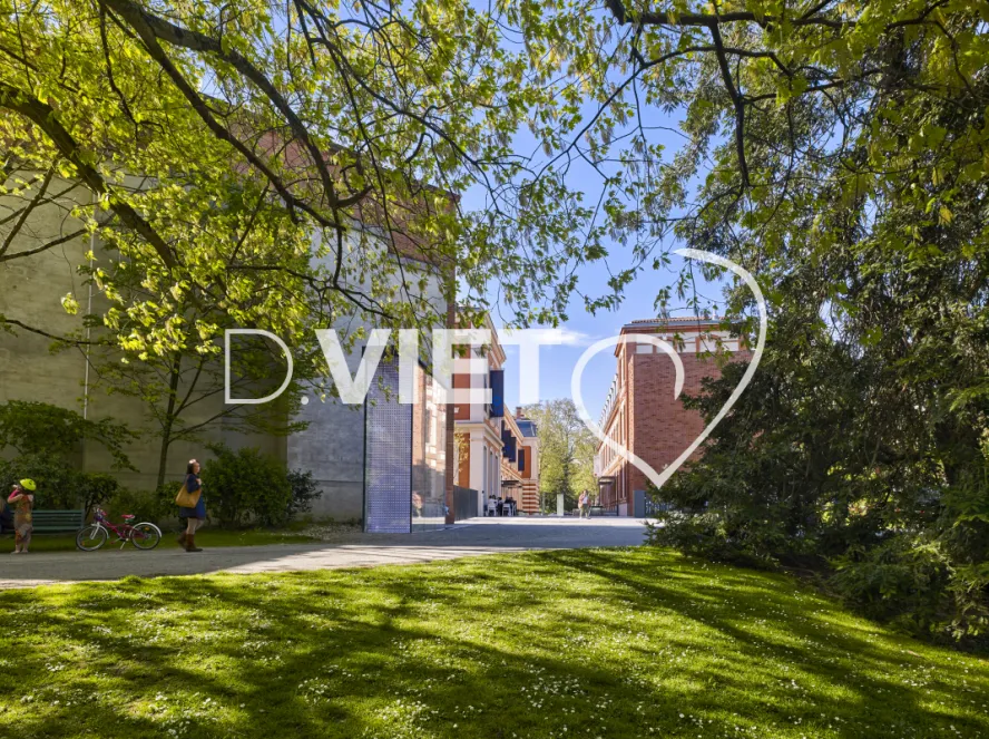 Photo TOULOUSE by VIET - Quais des savoirs