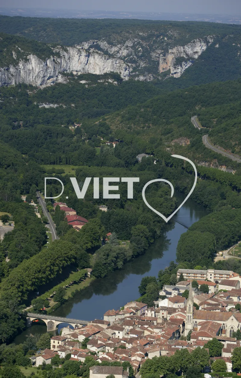 Photo TOULOUSE by VIET - 82 ST ANTONIN RIVIERE L'AVEYRON N44°09012 E001°45230 ©VIET 361.com