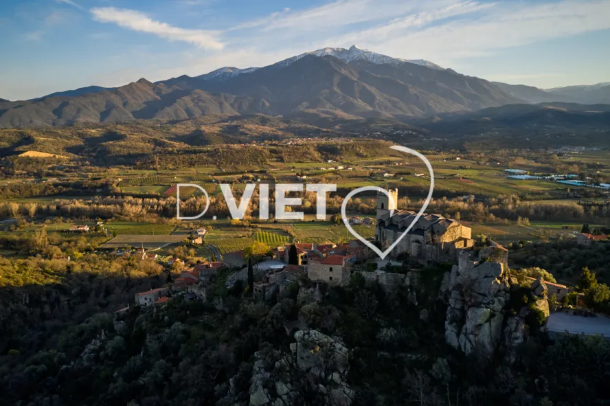 Photo TOULOUSE by VIET - Village d'EUS