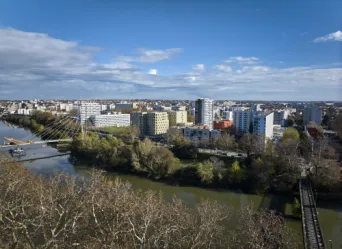 Photo TOULOUSE by VIET - Passerelle de la poudri&egrave;re et d'empalot