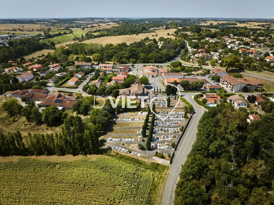 Photo TOULOUSE by VIET - DREMIL LAFAGE Habitat Pavillonnaire