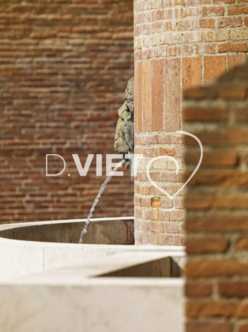 Photo TOULOUSE by VIET - La fontaine Garonne de la rue Boulbonne