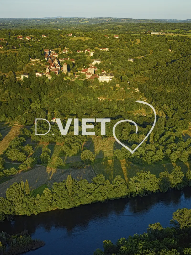 Photo TOULOUSE by VIET - Montvalent
