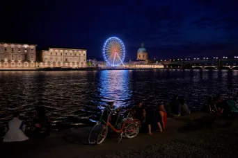Photo TOULOUSE by VIET - Hotel Dieu et grande roue