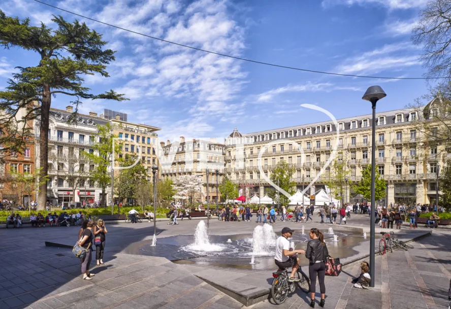 Photo TOULOUSE by VIET - Square Charles de Gaulle
