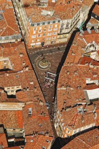 Photo TOULOUSE by VIET - Place Roger Salengro