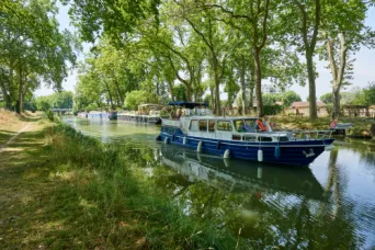Photo TOULOUSE by VIET - Bateau sur canal du midi