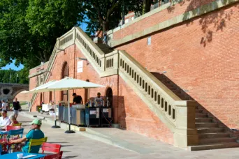 Photo TOULOUSE by VIET - la guinguette au bord de l'eau