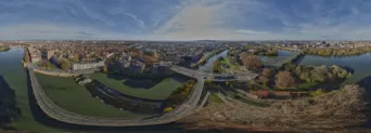 Photo TOULOUSE by VIET - RAmier tram Garonne