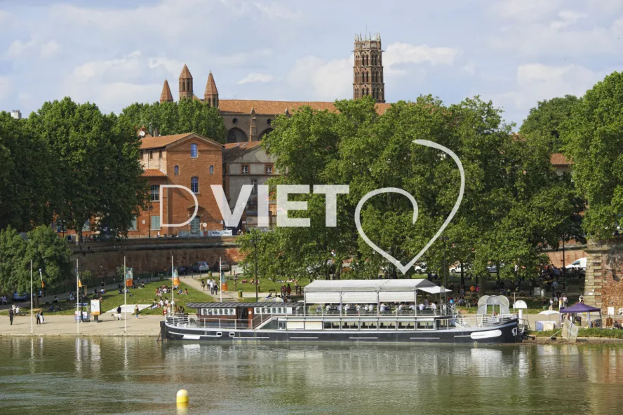 Photo TOULOUSE by VIET - Garonne