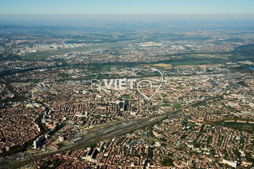 Photo TOULOUSE by VIET - LA VACHE SALADE