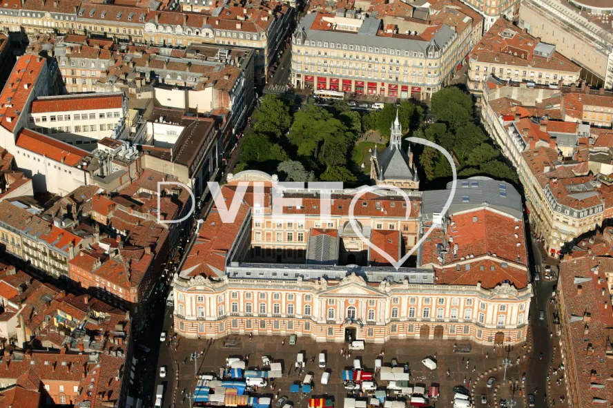 Photo TOULOUSE by VIET - Marché du capitole et Donjon