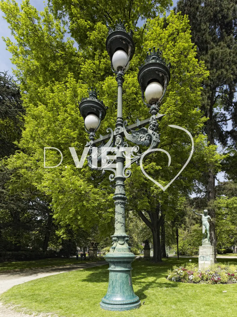Photo TOULOUSE by VIET - Lampadaire jardin des plantes