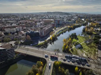 Photo TOULOUSE by VIET - Tram et pont Saint Michel