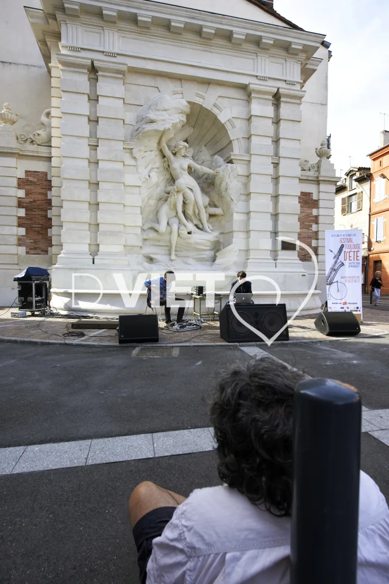 Photo TOULOUSE by VIET - Place Lafourcade Saaad electro
