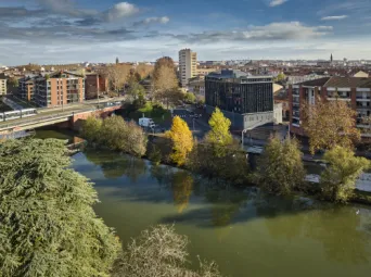Photo TOULOUSE by VIET - Tram et pont Saint Michel