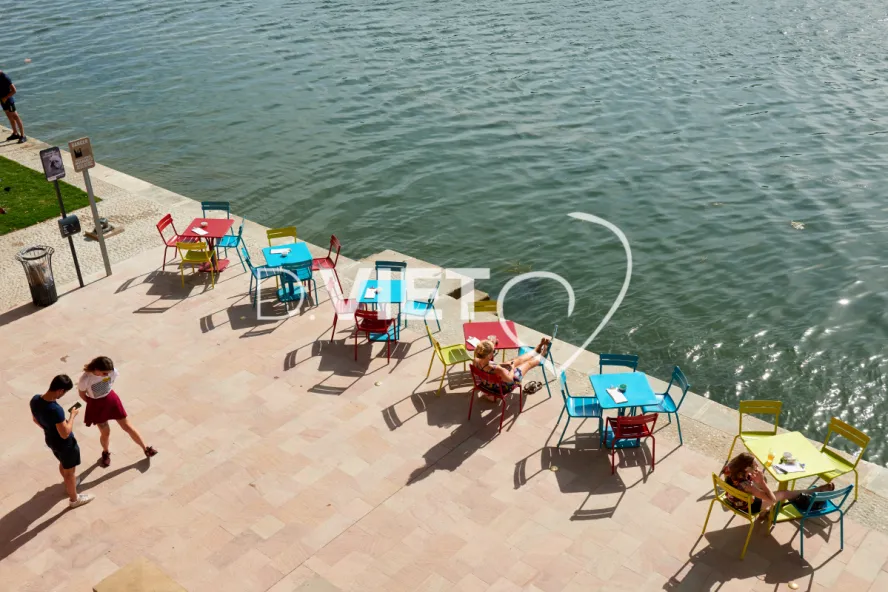 Photo TOULOUSE by VIET - la guinguette au bord de l'eau