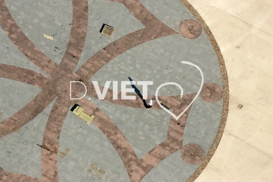 Photo TOULOUSE by VIET - Croix occitane