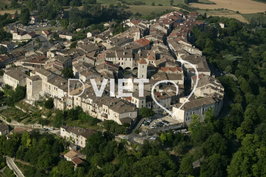 Photo TOULOUSE by VIET - 82 LAUZERTE N44°15204 E001°08234 , ©VIET 361.com