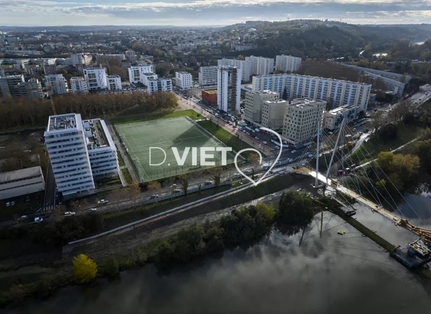 Photo TOULOUSE by VIET - Passerelle d'empalot et Garonne