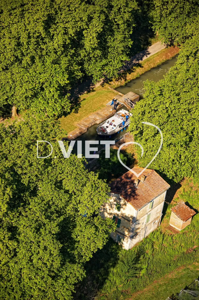 Photo TOULOUSE by VIET - Canal et écluse du Cacor