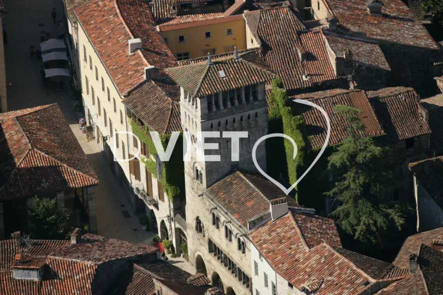 Photo TOULOUSE by VIET - 82 ST ANTONIN RIVIERE L'AVEYRON N44°09012 E001°45230 ©VIET 361.com