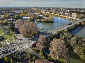 Photo TOULOUSE by VIET - Tram et pont Saint Michel