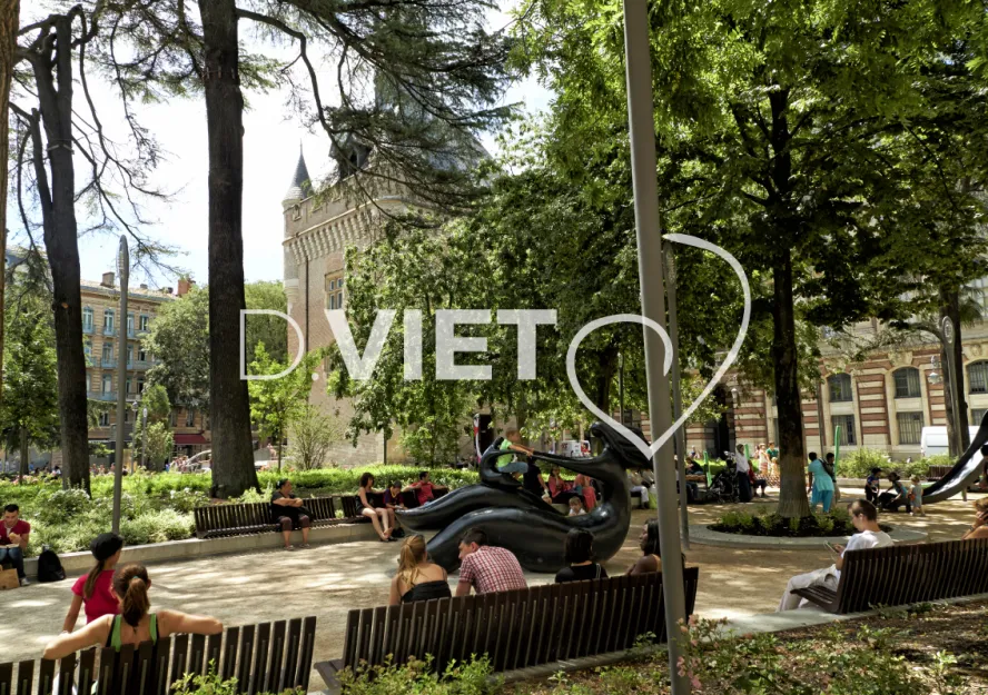 Photo TOULOUSE by VIET - Capitole Donjon office du tourisme