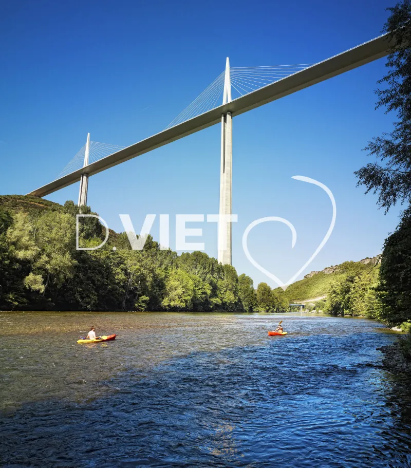 Photo TOULOUSE by VIET - Viaduc de Millau