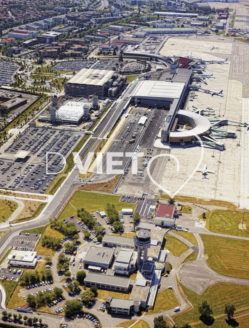 Photo TOULOUSE by VIET - Aéroport Blagnac
