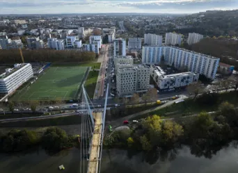Photo TOULOUSE by VIET - Passerelle d'empalot et Garonne