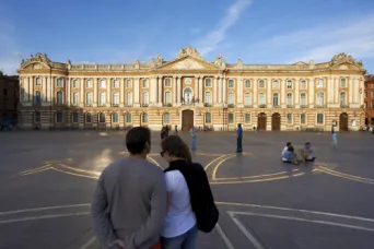 Photo TOULOUSE by VIET - Place du Capitole