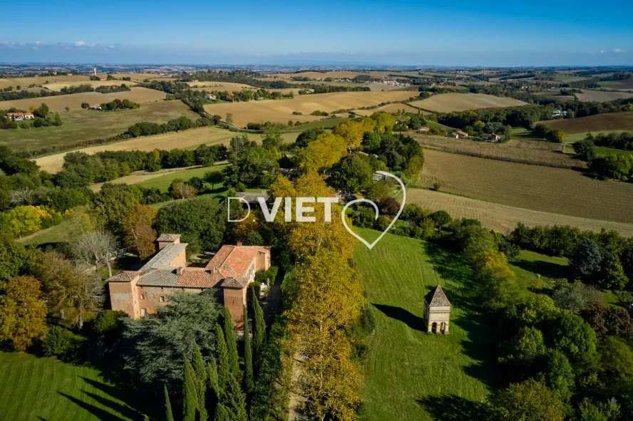 Photo TOULOUSE by VIET - le pigeonnier de Brèges