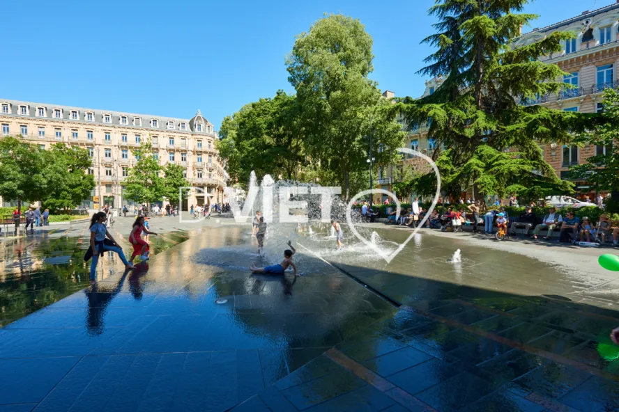 Photo TOULOUSE by VIET - Square Charles de Gaulle CAPITOLE