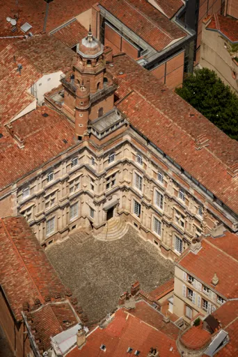 Photo TOULOUSE by VIET - H&ocirc;tel d'Ass&eacute;zat