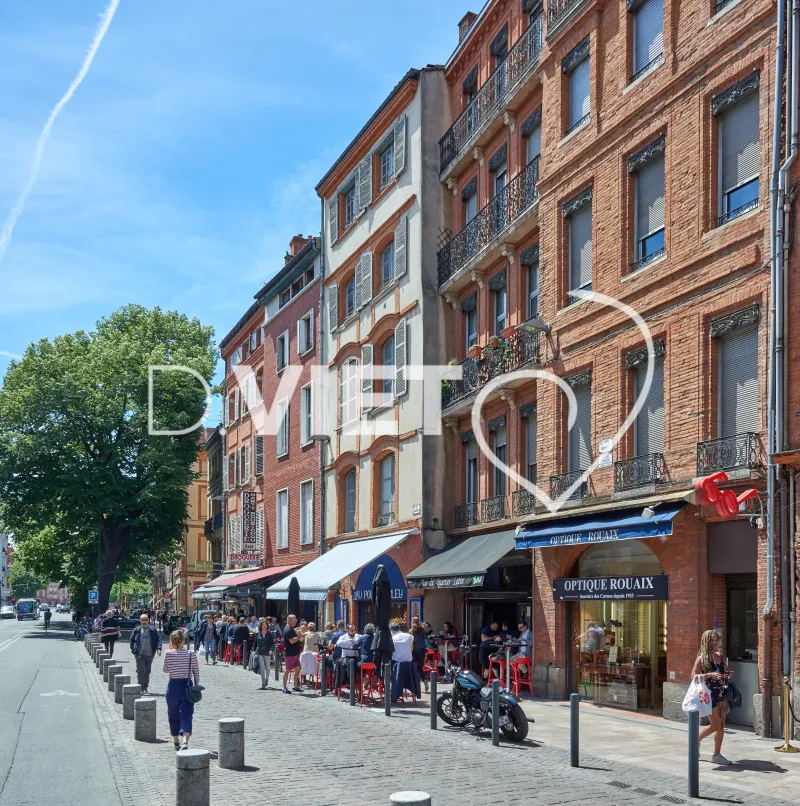 Photo TOULOUSE by VIET - Bar du quartier latin et poussin bleu