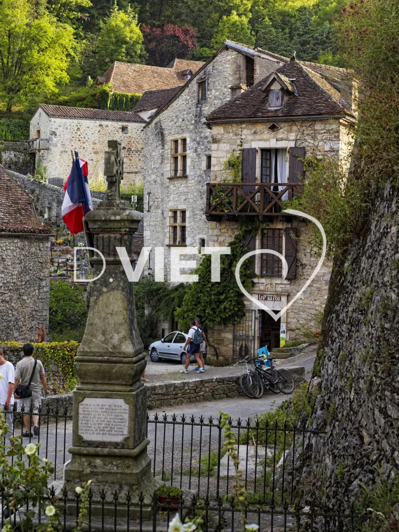 Photo TOULOUSE by VIET - St Cirq lapopie