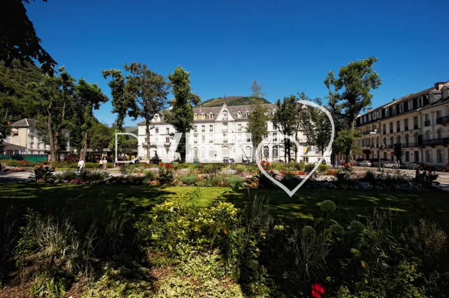 Photo TOULOUSE by VIET - Luchon super bagneres