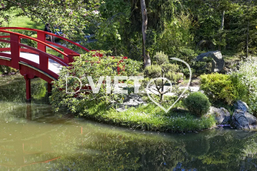 Photo TOULOUSE by VIET - Compans Caffarelli le pont rouge du jardin Japonais