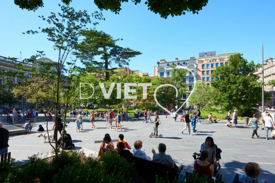 Photo TOULOUSE by VIET - Square Charles de Gaulle CAPITOLE