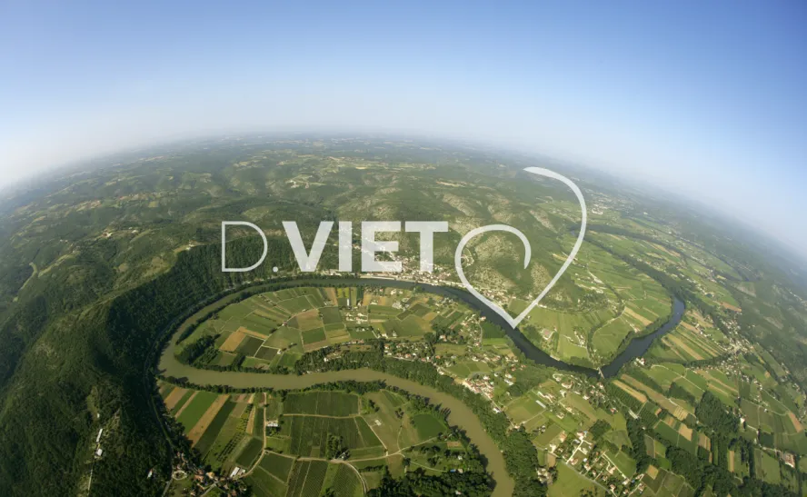 Photo TOULOUSE by VIET - 46 VALLEE DU LOT ENTRE LUZECH ET MERCUES N44°28407 E001°22066 ©VIET 361.com