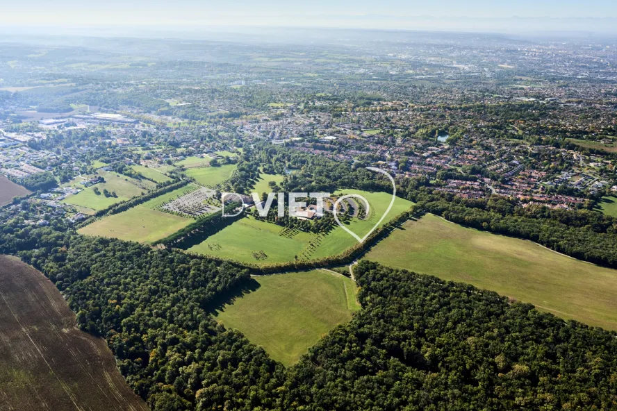 Photo TOULOUSE by VIET - PRAISSAC