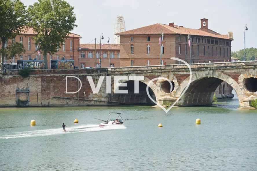 Photo TOULOUSE by VIET - Sur la garonne