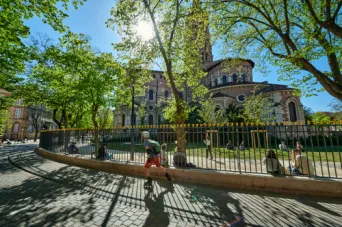 Photo TOULOUSE by VIET - Place de Saint-Sernin