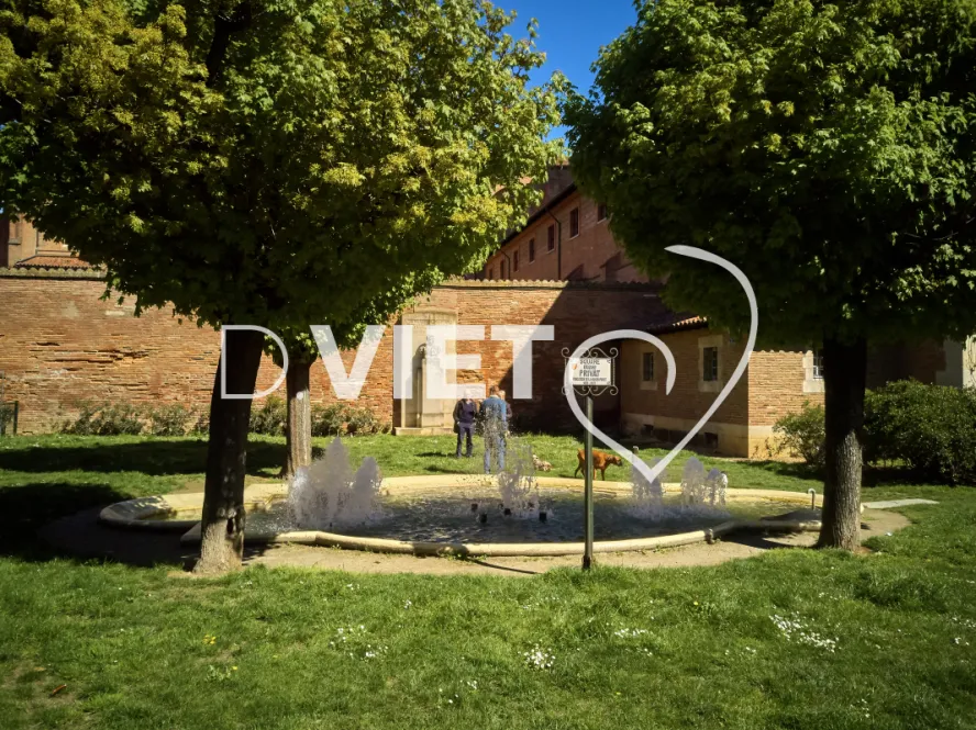 Photo TOULOUSE by VIET - Square Privat