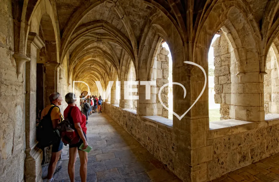 Photo TOULOUSE by VIET - Villefranche de Rouergue ancienne chartreuse